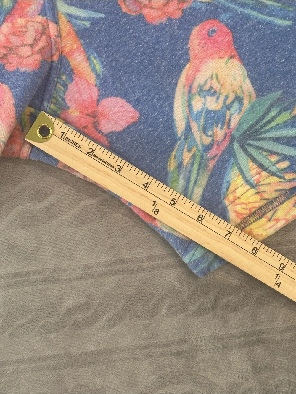 Chubbies Mens Sweat Shorts XL Blue Tropical Bird Floral Missing Drawstring